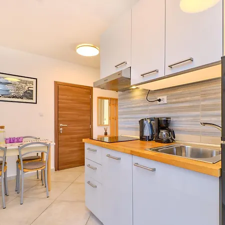 Argo Apartmani Mali Losinj Exterior photo