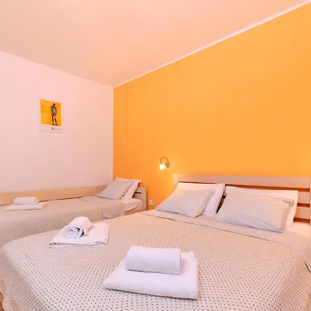 Argo Apartmani Mali Losinj Exterior photo