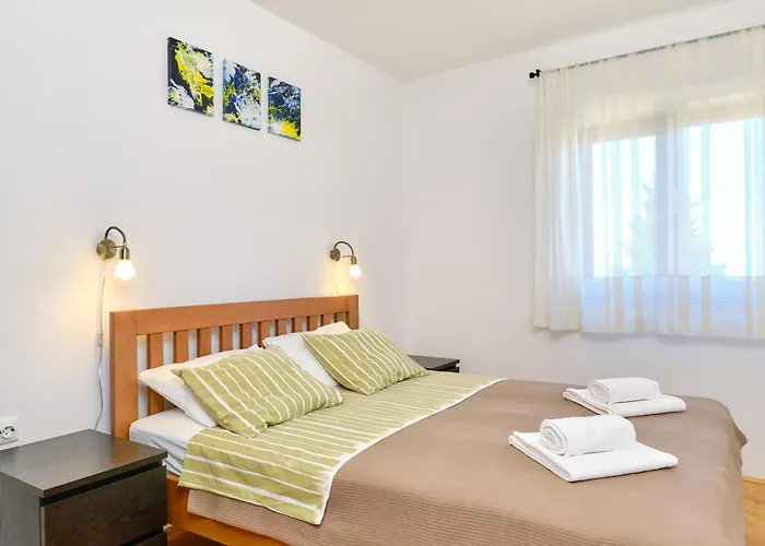 Argo Apartmani