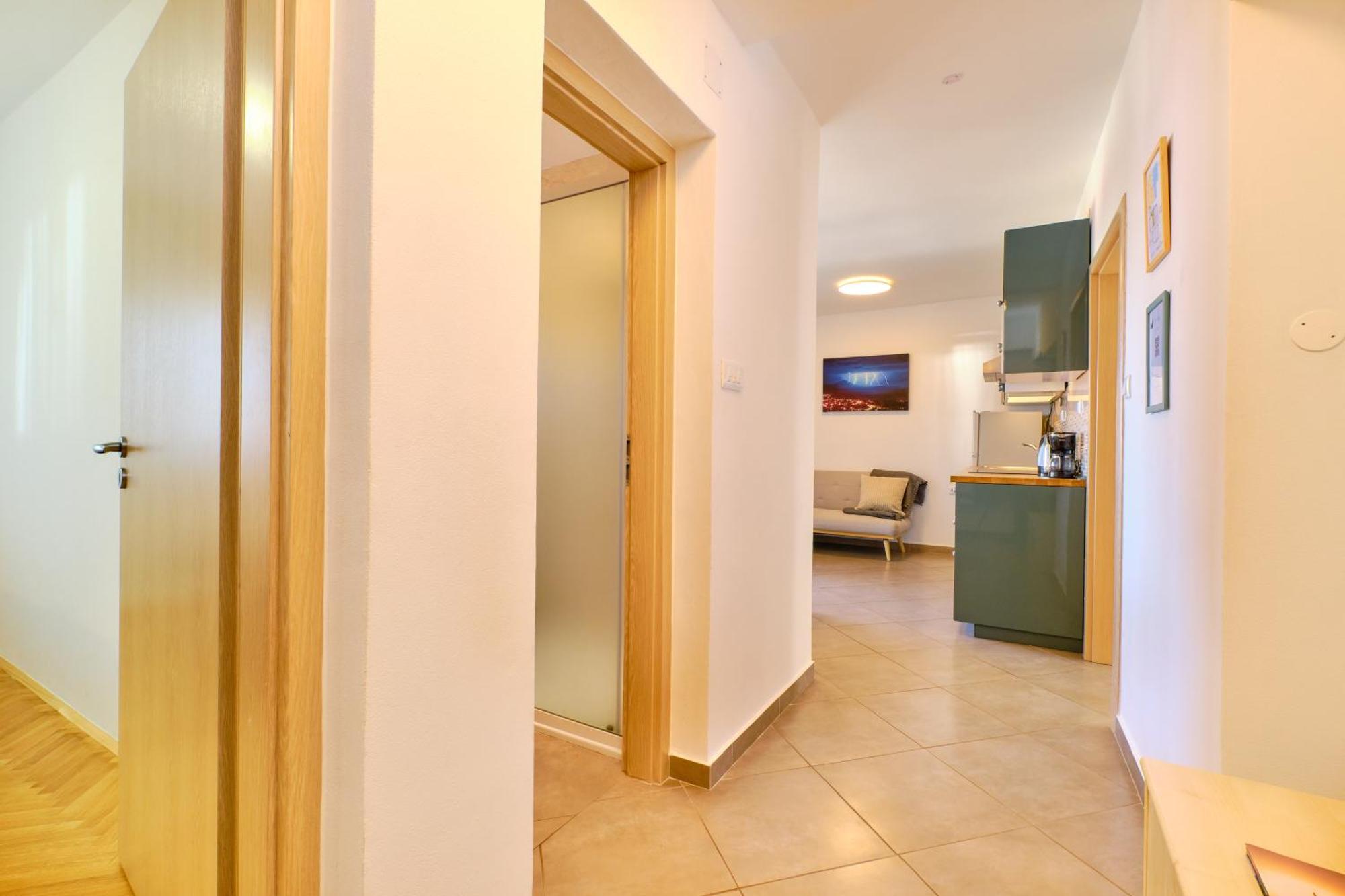 Apartament Argo *